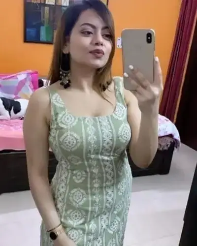 Call Girl in Hole Narsipur